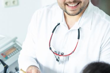 Zahnarzt Rodgau-Jügesheim KAYA&smile - Behandlung