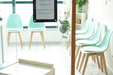 Zahnarzt Rodgau-Jügesheim KAYA&smile - Wartebereich
